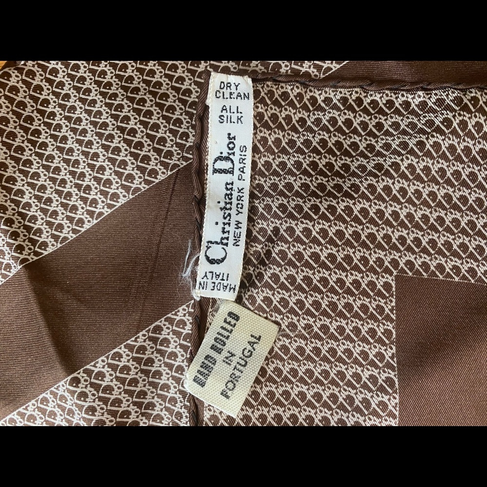 DIOR - Picture 1 of 3